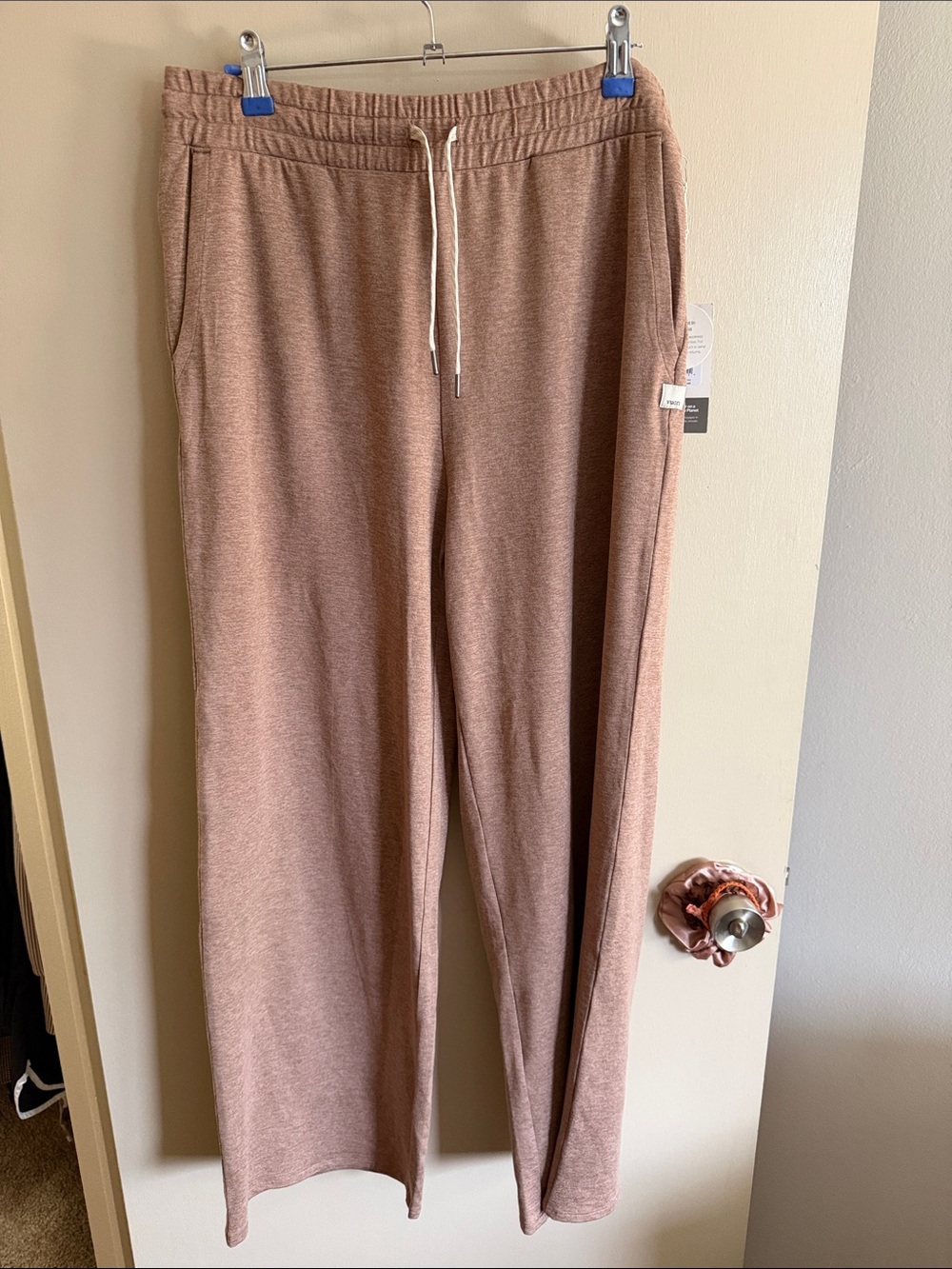 Vuori Women's Wide Leg Track Pants - Nutmeg Heather